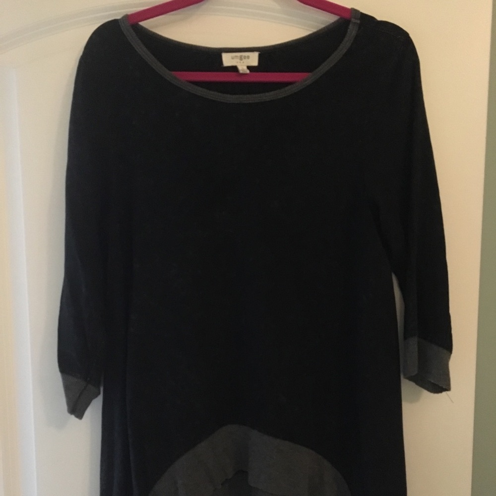 Umgee black swing top